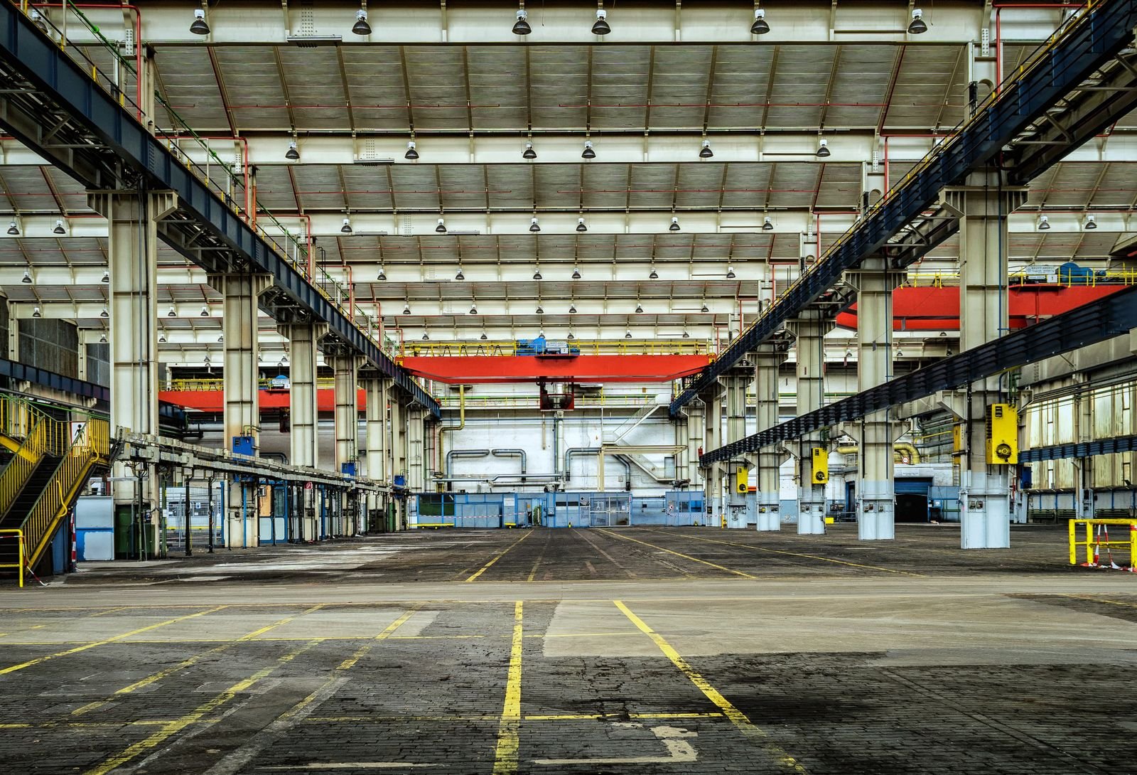 Industrial hall where composite materials are manufactured